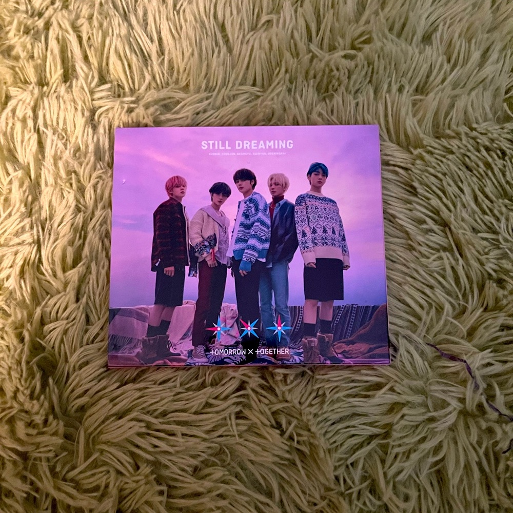 KPOP CD +omorrow x +ogether cd (standard edition) 10$